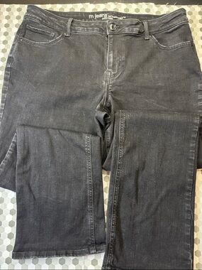 Maurices Dark Gray Straight-Leg Jeans